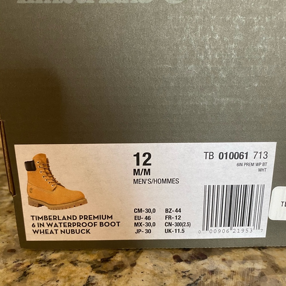 NEW size12 Man’s Timberland Waterproof Boots